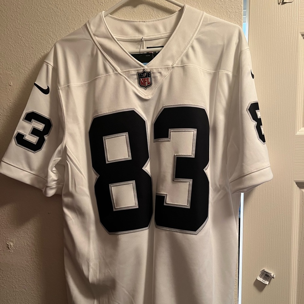 Men's Las Vegas Raiders Stitched Jersey Darren Waller Nike Size M. New with tags